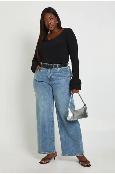 Plus Scoop Neck Ruffle Sleeve Top - black