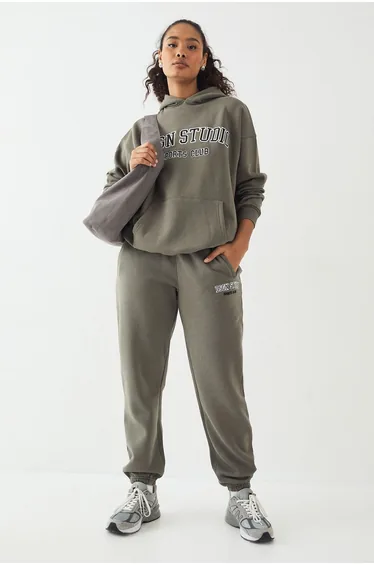 DSGN Studio Applique Oversized Cuffed Jogger - khaki