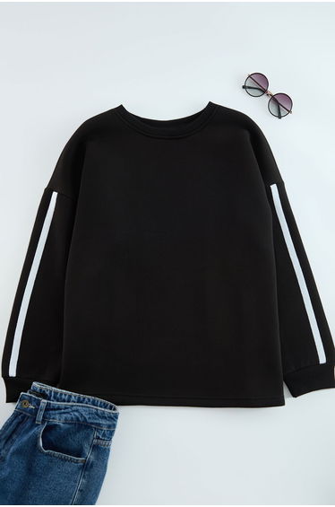 Black Stripe Detailed Oversize/Wide Fit Thin Knitted Sweatshirt