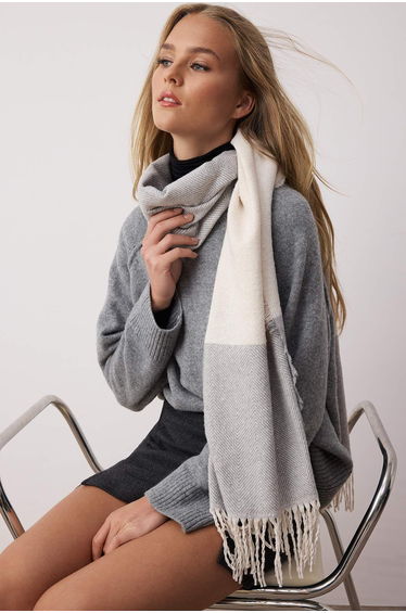 White Women's Soft-textured Scarf with Tassels .