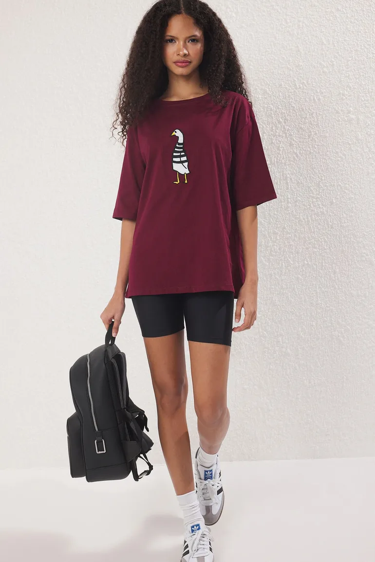 Burgundy 100% Cotton Duck Embroidered Comfortable/Relaxed Cut Crew Neck Knitted T-Shirt