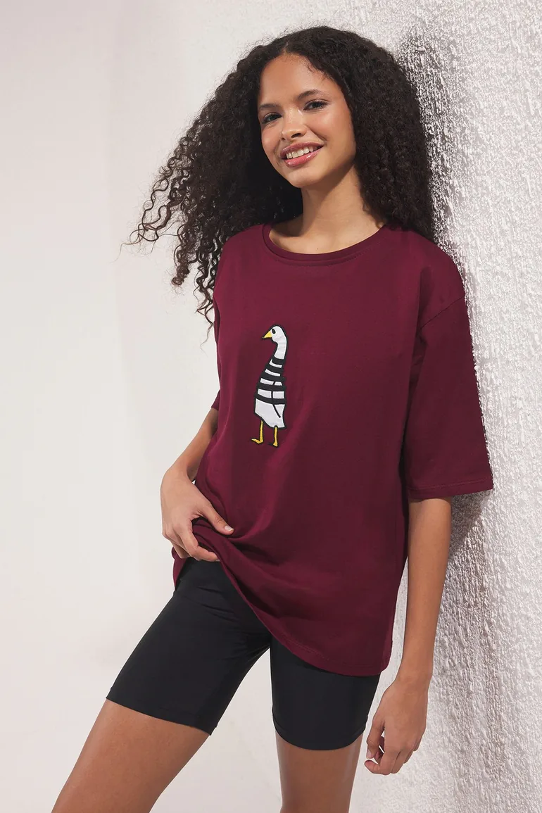 Burgundy 100% Cotton Duck Embroidered Comfortable/Relaxed Cut Crew Neck Knitted T-Shirt - 1