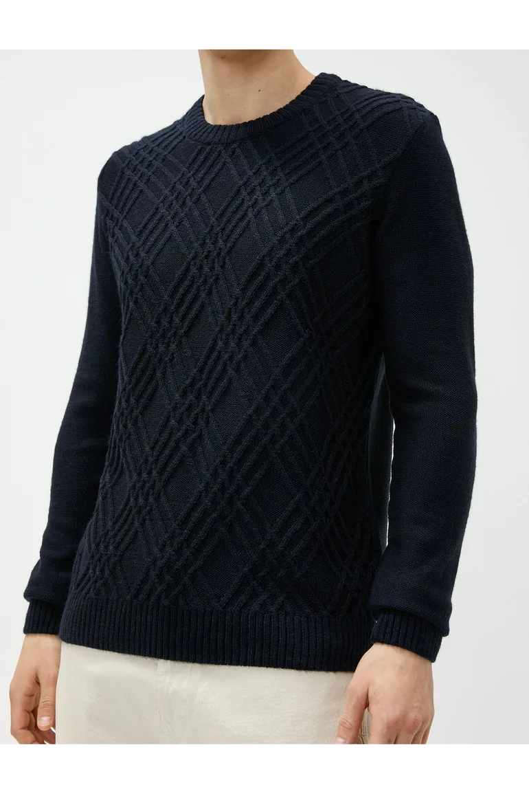 Knitwear Sweater Diamond Pattern Long Sleeved Crew Neck - 3