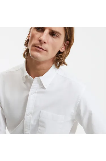 قميص أكسفورد بطبعة شعار