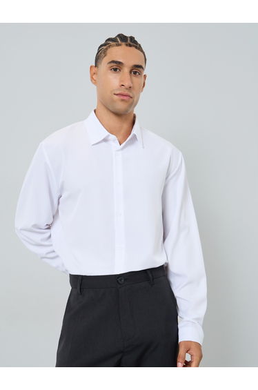 Men Solid Button Front Long Sleeve Shirt