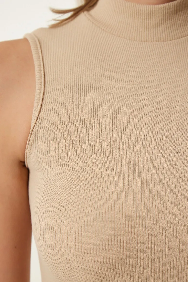 Women's Tile Cream Turtleneck Sleeveless 2 Pack Knitted Blouse - 8