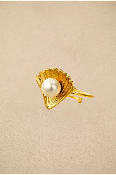 Scalloped Shell Pearl Accent Ring