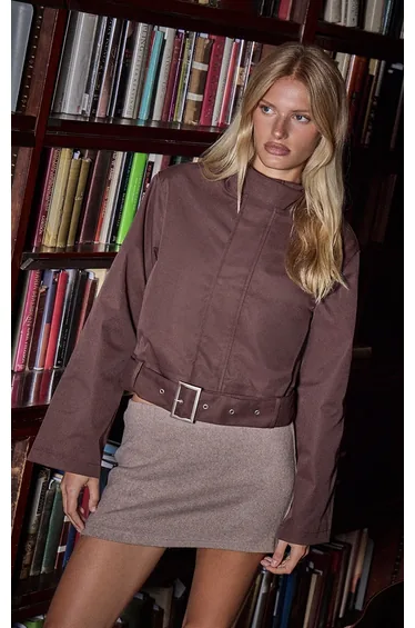 جاكيت بريتي ليتل ثينق بني