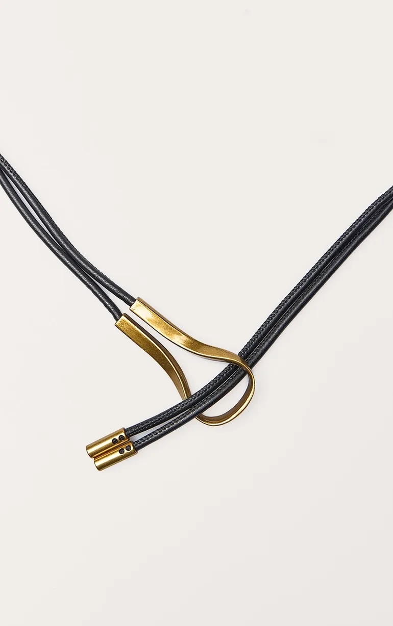 حزام بريتي ليتل ثينق باللون الأسود - 2