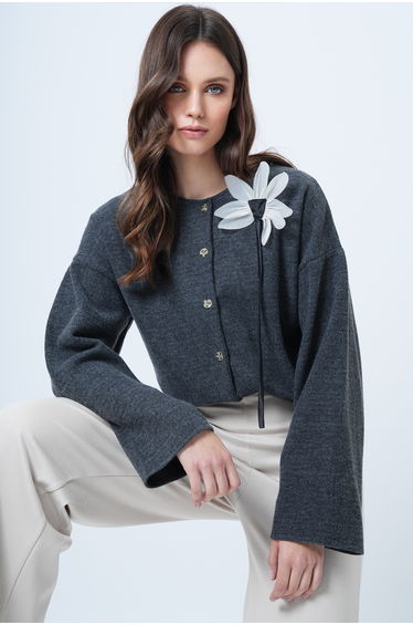 Women's anthracite floral brooch accessory knit cardigan