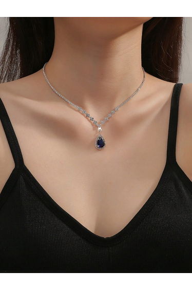 Contrast Embellished Necklace with Drop Pendant