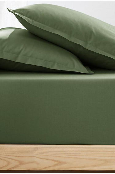 Scenario 30cm High 100% Cotton Percale 200 Thread Count Fitted Sheet