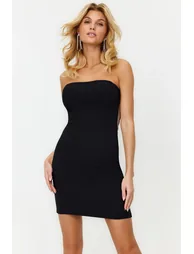 Elegant Evening Dress with Black Shiny Stone Accessories - 2