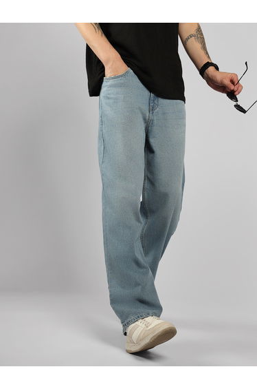 Mid Rise Baggy Fit Jeans