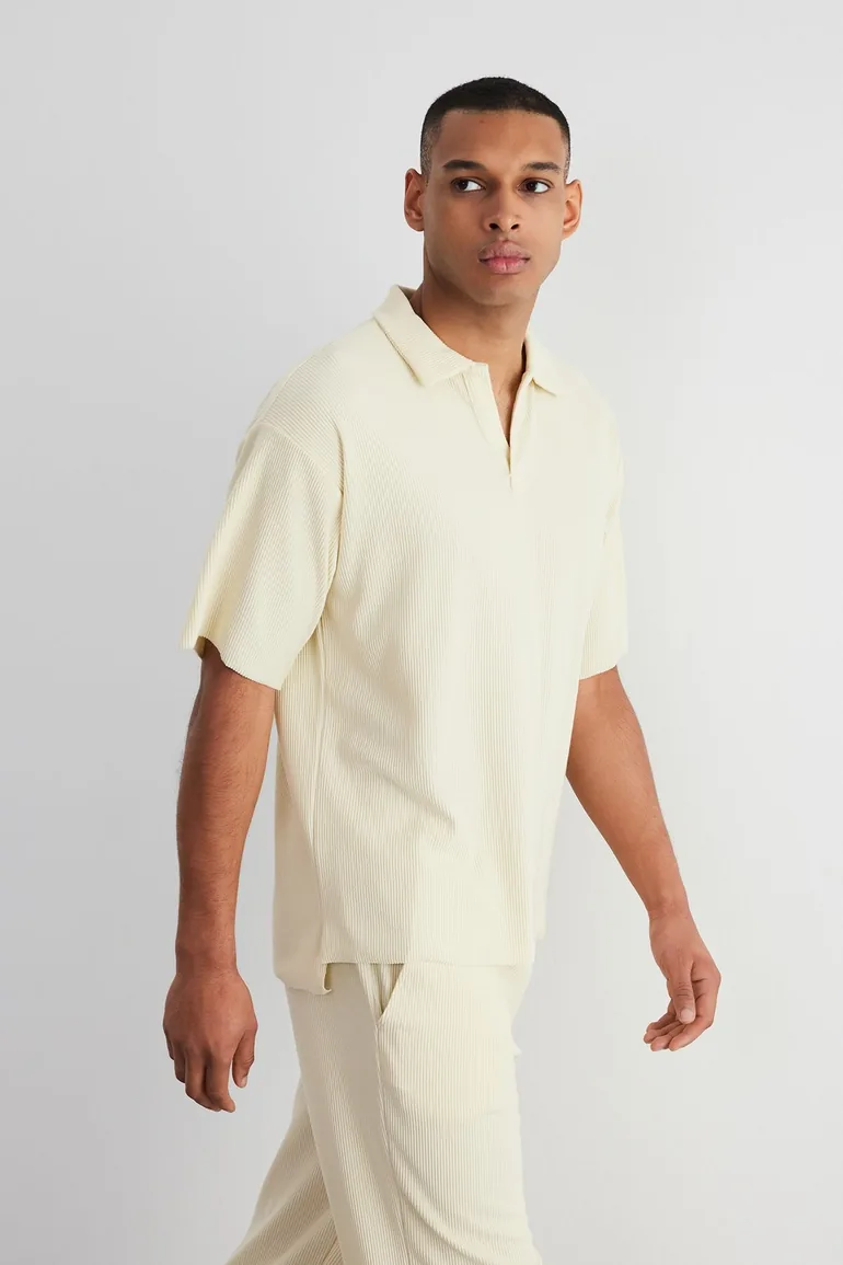 Limited Edition Ecru Men's Oversize/Wide Cut Textured Anti-Wrinkle Ottoman Seamless Polo Collar T-Shirt - 1