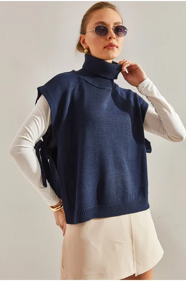 سويتر محبوك بياقة تيرتيل بحزام ربط