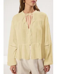 Yellow Cotton Textured Fabric Laced Sleeve Regular Regular Pattern Woven Shirt - 1