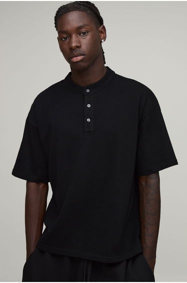Oversized Boxy Henley T-Shirt - black