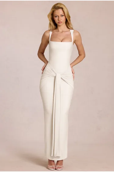 فستان أوه بولي ماكسي بقصة ضيقة