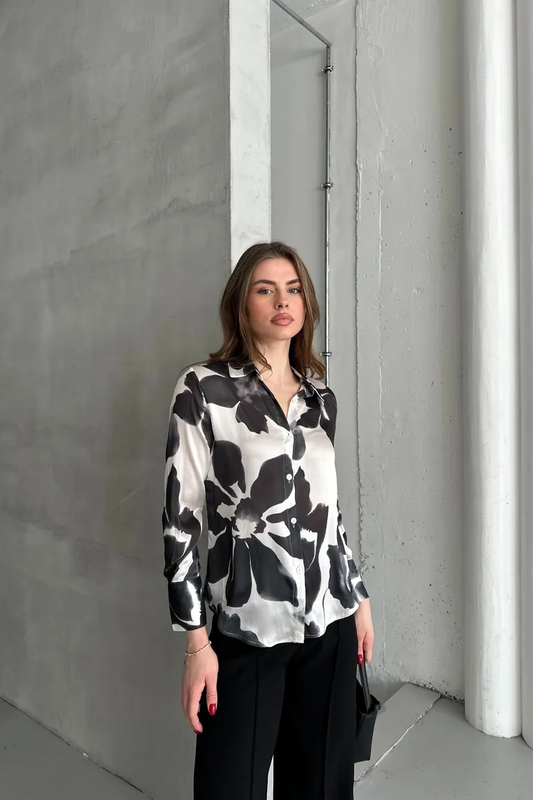 قميص أسود بأكمام طويلة - 5