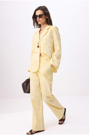 Light Yellow Woven Bottom - Upper Set