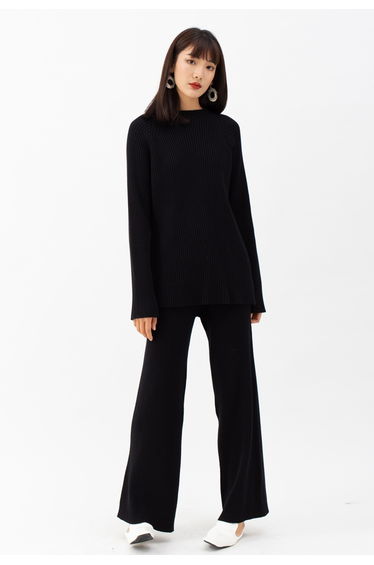 Rib Knit Split Hem Sweater and Pants Set in Black