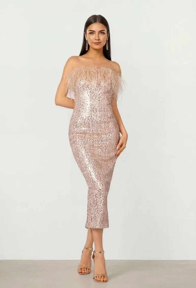 فستان فيمي9 بيج ميدي بقصة مستقيمة بلا أكتاف