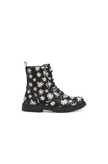 Kids Eclair Lace-Up Ankle Boots