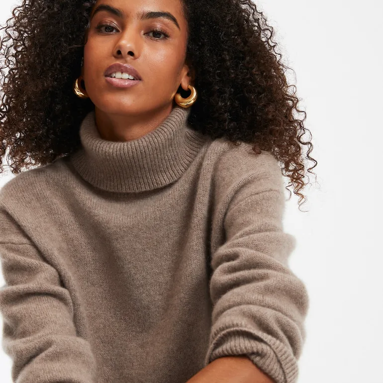 Cashmere Turtleneck Jumper/Sweater in Chunky Knit - 2