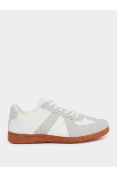 Women Beige Retro Lace-Up Sneakers