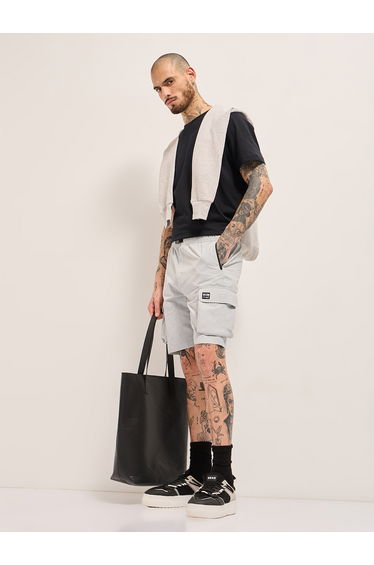 Men Solid Cargo Shorts