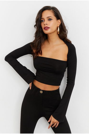 Blouse - Black - Fitted