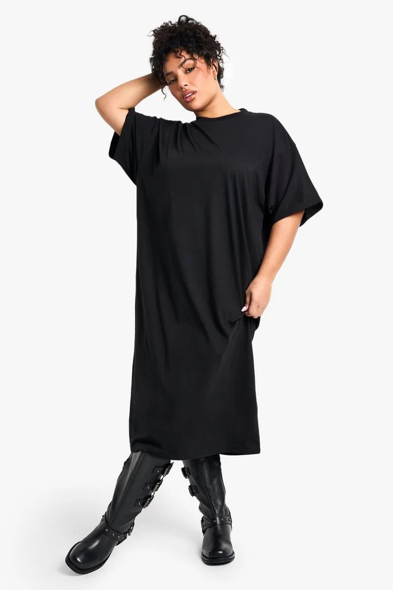 plus oversized midi t-shirt dress - black Boohoo Black : Dresses : VogaCloset Oman plus oversized midi t-shirt dress - black Boohoo Black : Dresses : VogaCloset Oman