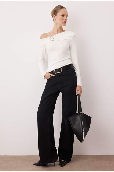 Ecru Asymmetric Collar Accessory Detailed Fitted Open Shoulder Knitted top