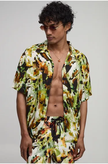 Oversized Abstract Print Revere Shirt - green
