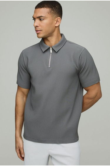Regular Fit Pleated Short Sleeve Zip Neck Polo