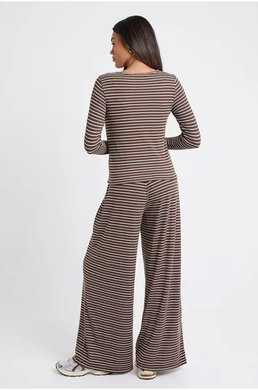 بنطلون مخطط بأرجل عريضة لون بني - للحوامل