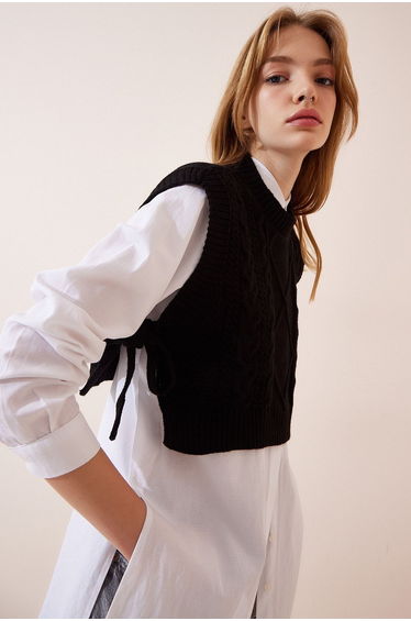 Women's Black Turtleneck Knitwear Sweater
