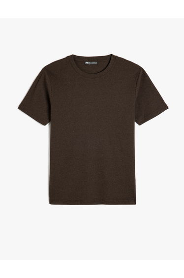 Basic T-Shirt