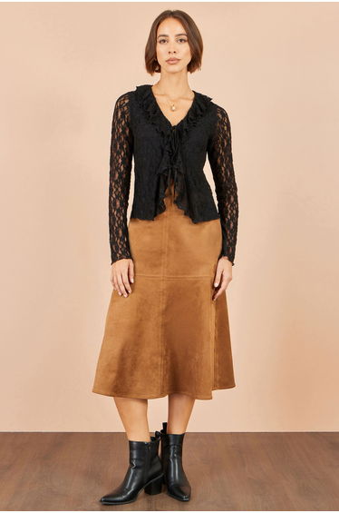 Yumi Black Ruffle Lace Top