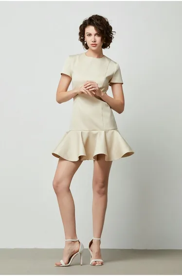 فستان بكشكش 