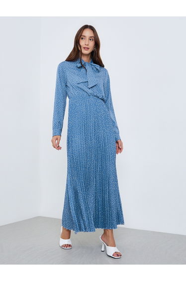 Women Blue Polka Dots Printed Pleated Maxi Dress