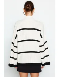 Sweater - Ecru - Oversize - 5