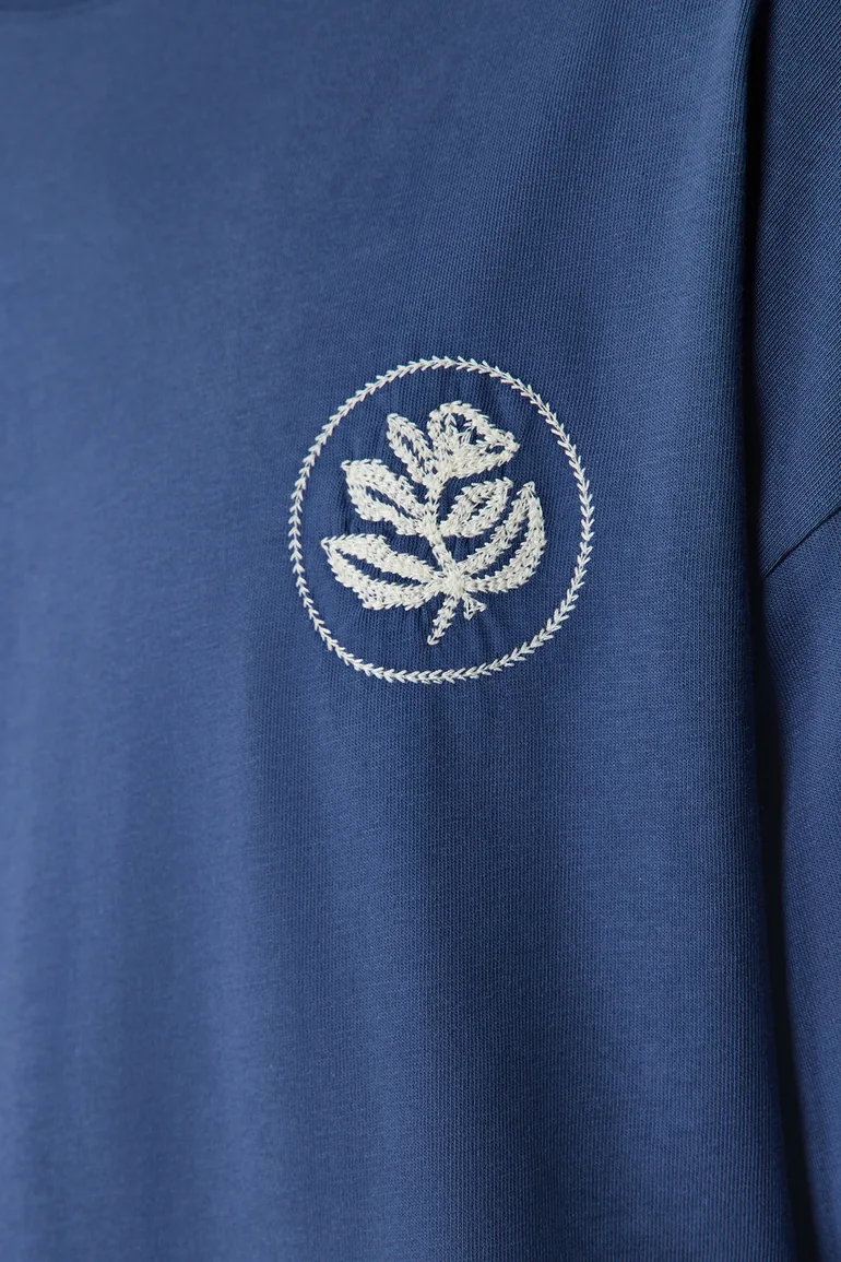 Indigo Men's Oversize Embroidered 100% Cotton T-Shirt - 4
