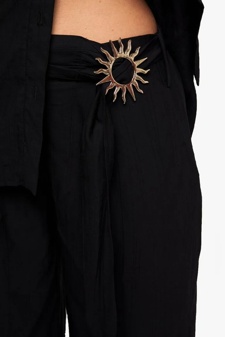 بنطلون كريب بأرجل عريضة بحواف ذهبية - أسود - 3