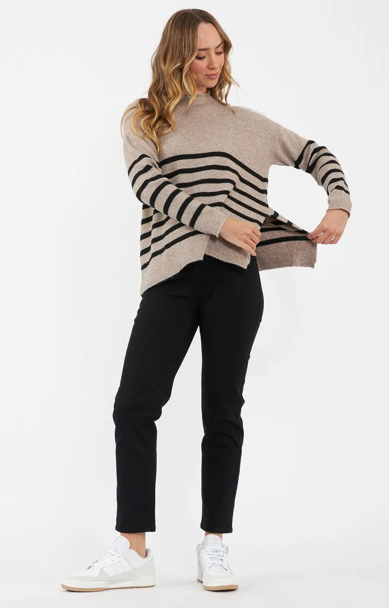 Gerrie Nursing Knit (Mocha) - 2