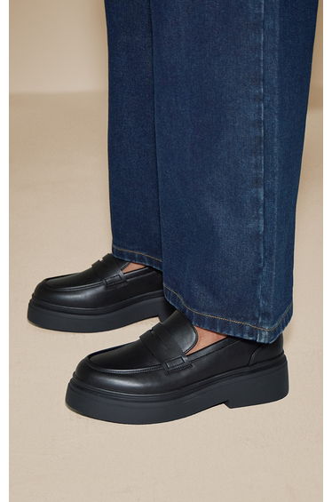 Wide Fit Black Pu Chunky Basic Loafer