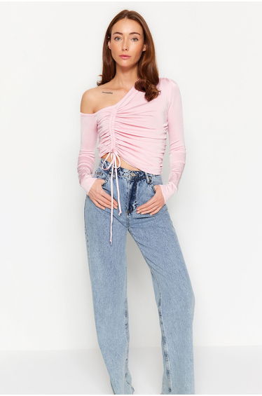 10369 Right Open Shoulder Pleated Sweater