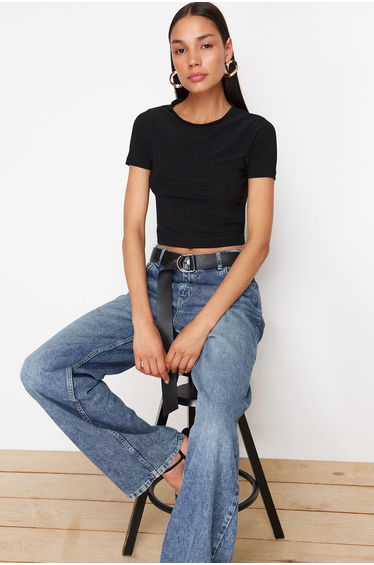 Black Fitted Crop Stretchy Knitted Top