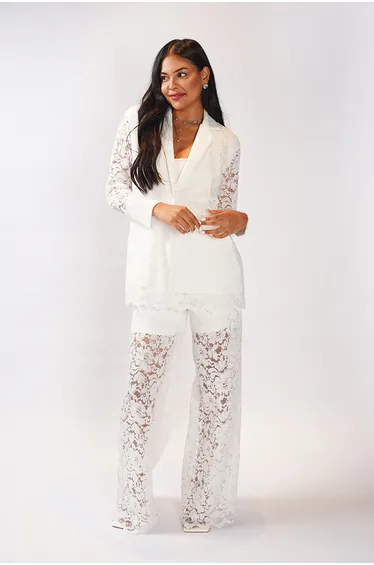 بنطلون دانتيل